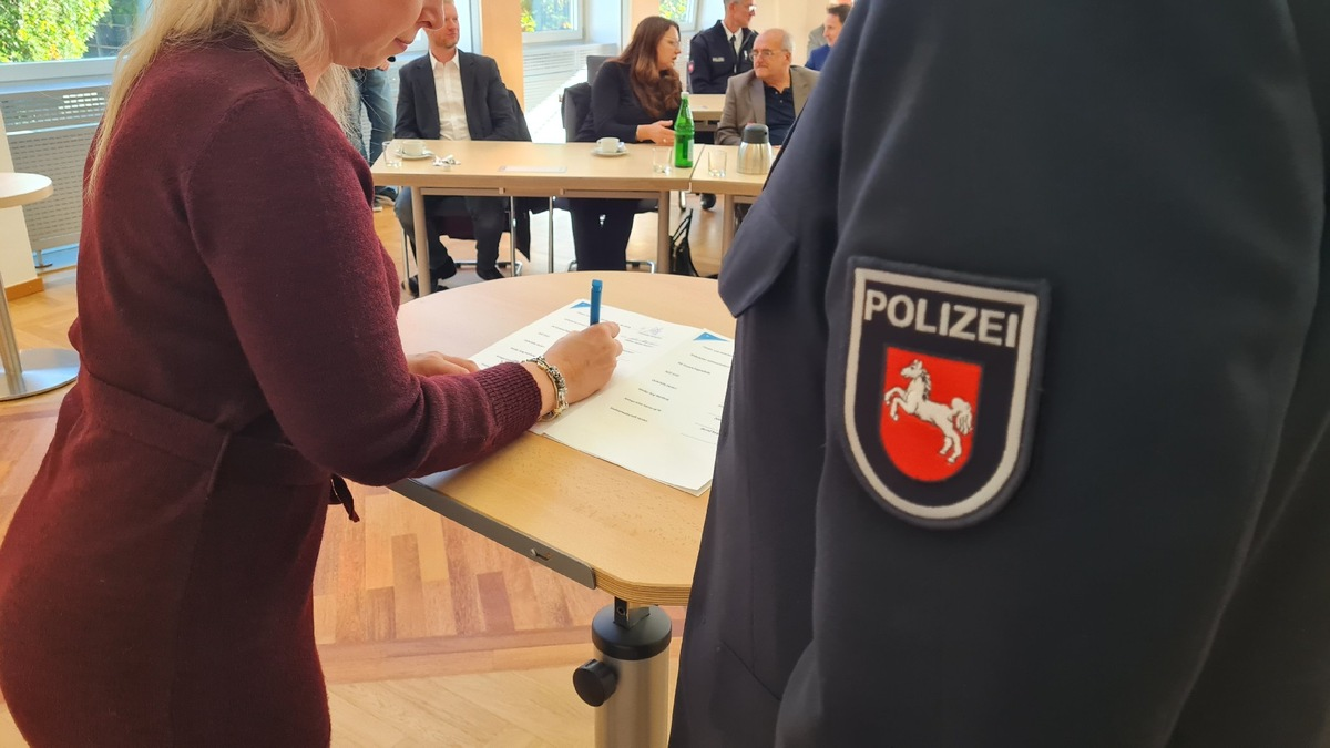 POL-NI: Landkreis Nienburg: Netzwerk zur Bekämpfung Häuslicher Gewalt - Kooperationsvereinbarung 