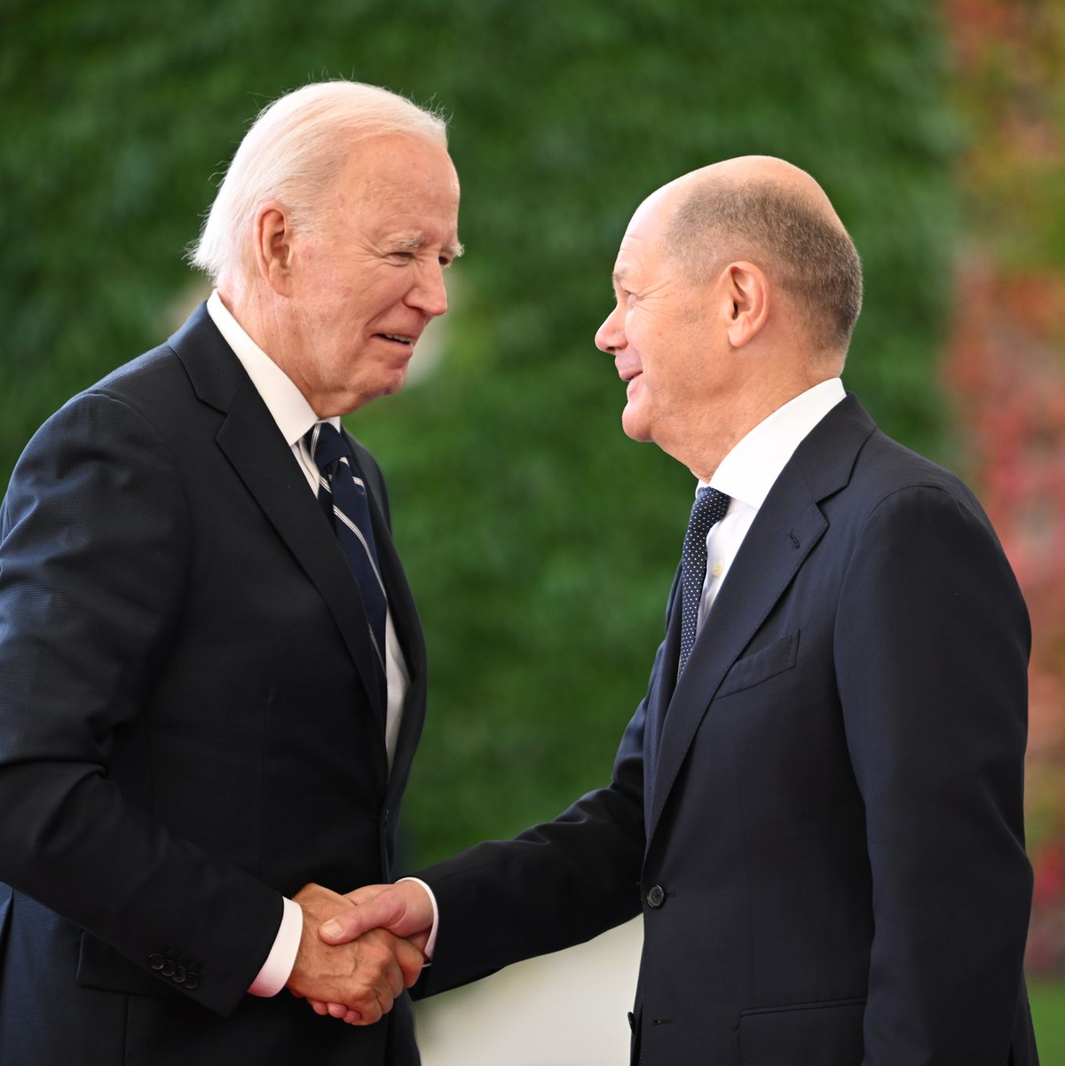 Es ist der erste bilaterale Besuch Bidens in Deutschland in seiner knapp vierjährigen Amtszeit. - Foto: Sebastian Gollnow/dpa
