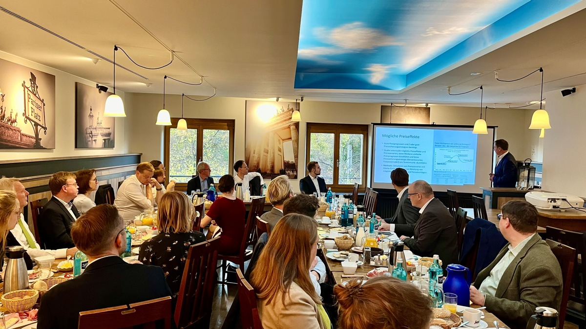 Parlamentarisches Frühstück zur Studie zum Milchmarkt | Migende: 