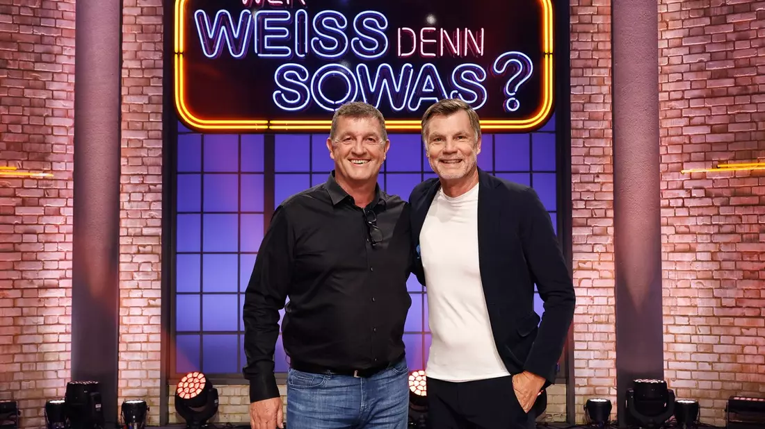 Vom Europameister zum Quizmeister: Thomas Helmer und Thomas Strunz bei Wer weiß denn sowas? - Das Wissensquiz vom 4. bis 8. November 2024, um 18:00 Uhr im Ersten - Bild: presseportal.de
