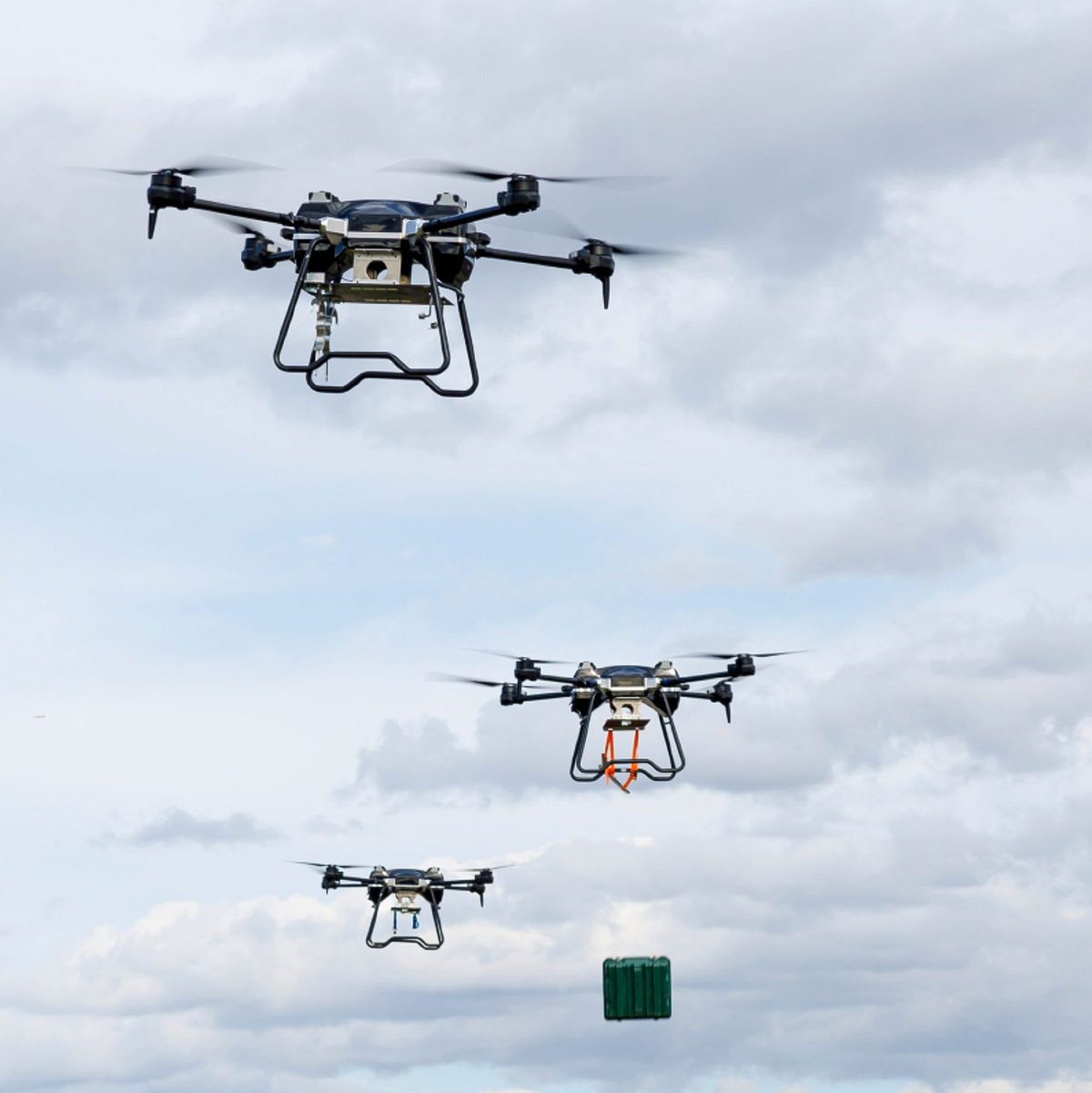 Militärermittler führten regelmäßig Razzien durch, um neu eingebürgerte Männer, die sich nicht beim Militär registrieren wollten, zu finden. (Archivbild) - Foto: Uncredited/Russian Defense Ministry Press Service/AP/dpa