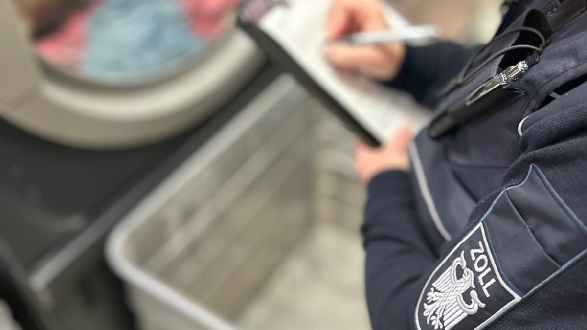 HZA-GI: Zoll überprüft in Hessen die Einhaltung des Mindestlohns Bundesweite Schwerpunktprüfung der Finanzkontrolle Schwarzarbeit - Foto: presseportal.de