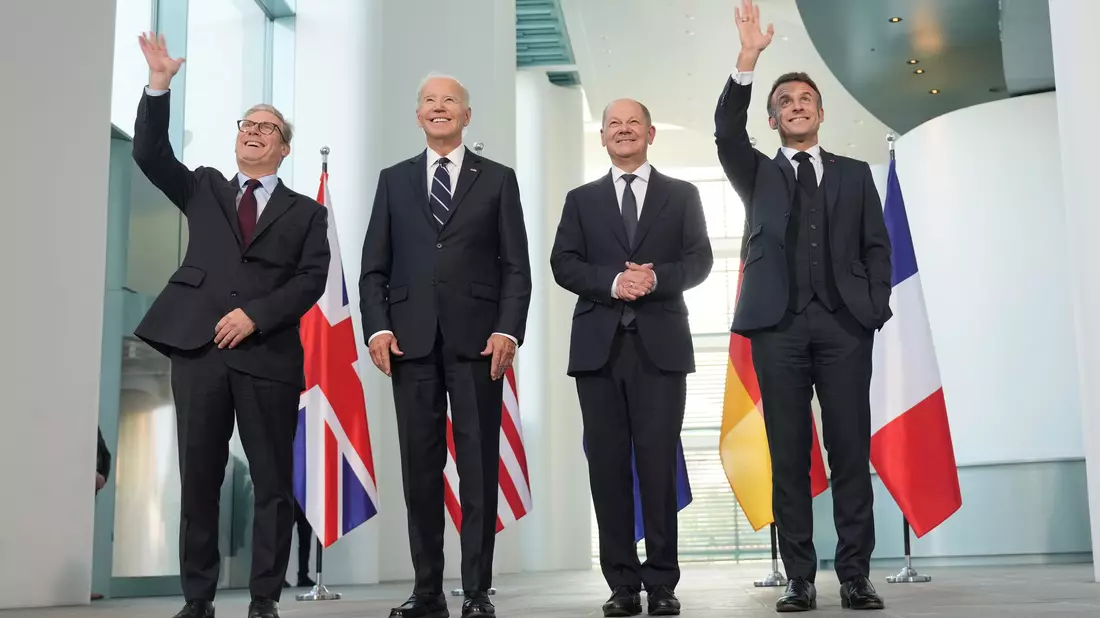 Biden und Scholz trafen sich auch mit dem französischen Präsidenten und dem britischen Premier. - Bild: Michael Kappeler/dpa