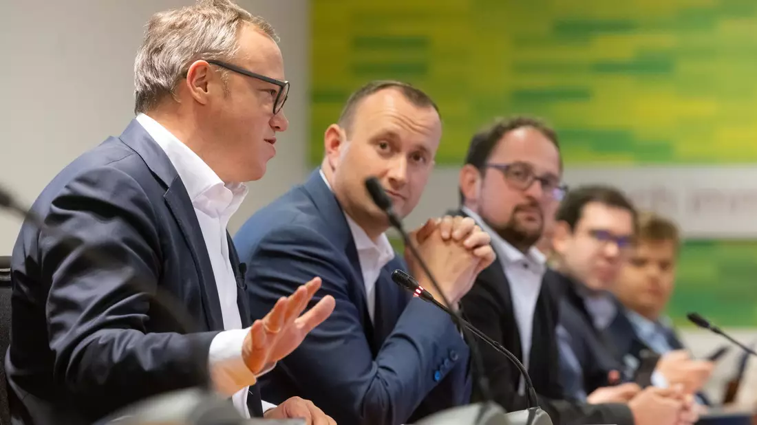 Die Thüringer CDU stellt Signal für Koalitionsverhandlungen auf Grün   - Bild: Michael Reichel/dpa