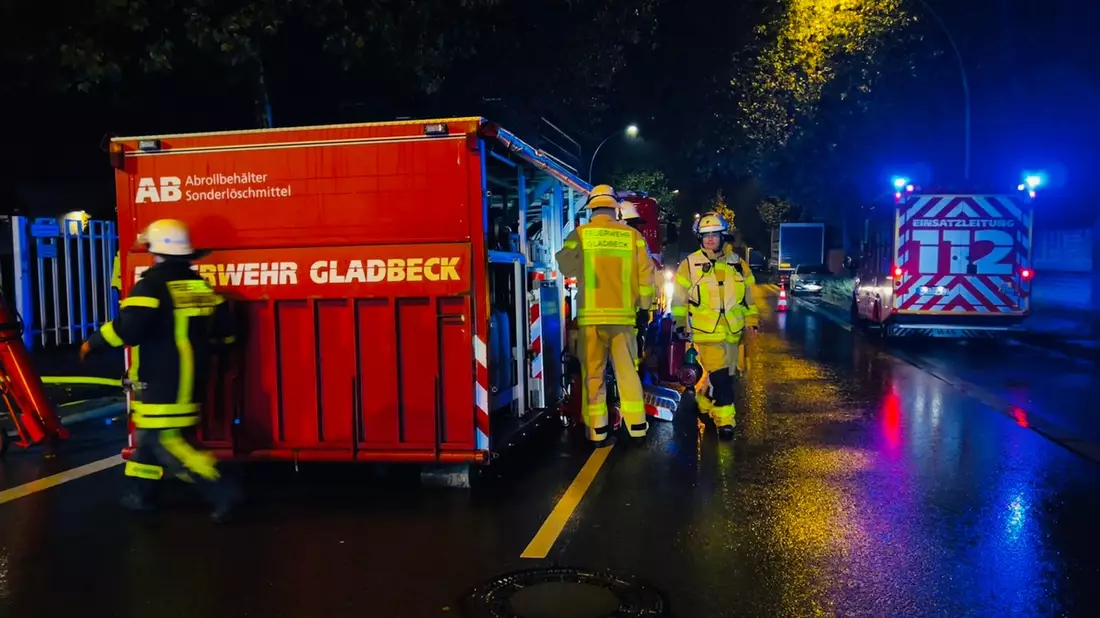 FW-GLA: Brand in einem Gewerbeobjekt - Bild: presseportal.de