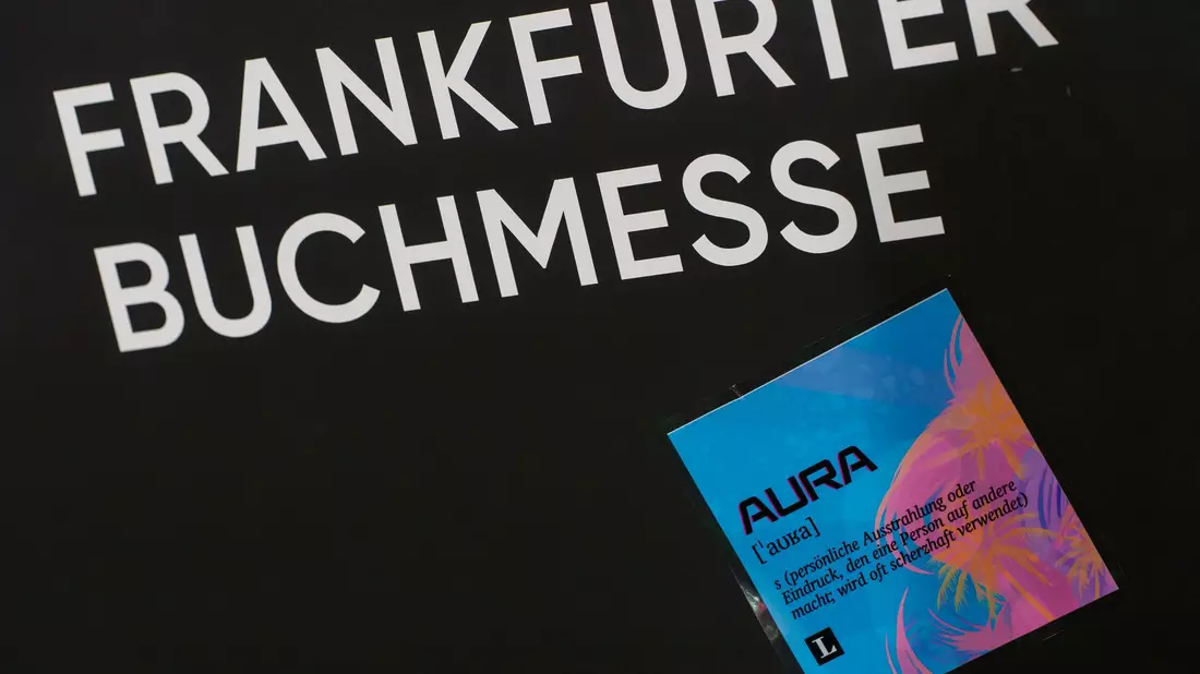 «Aura» ist das Jugendwort des Jahres 2024. - Bild: Andreas Arnold/dpa
