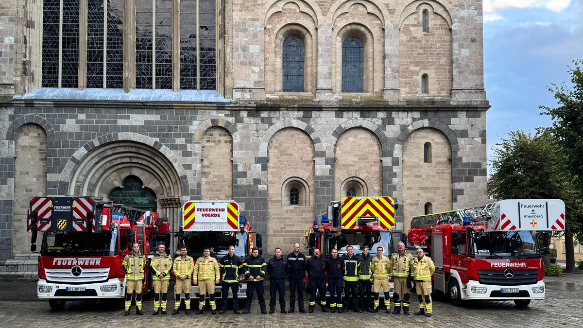 FW Xanten: Erfolgreiche Ausbildung zum Drehleitermaschinisten - Foto: presseportal.de