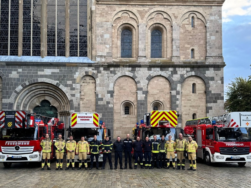 FW Xanten: Erfolgreiche Ausbildung zum Drehleitermaschinisten - Foto: presseportal.de