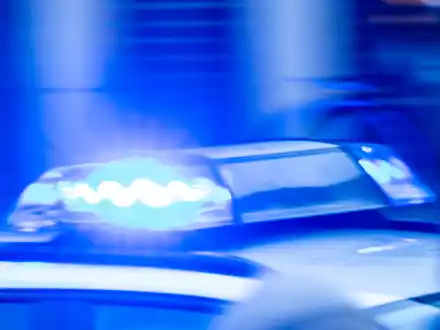 Polizeieinsatz im Weimarer Land: In Klettbach wurden die Leichen von vier Menschen gefunden. Ermittlungen zu den Todesumständen laufen. (Archiv-Symbolbild) - Foto: Jens Büttner/dpa
