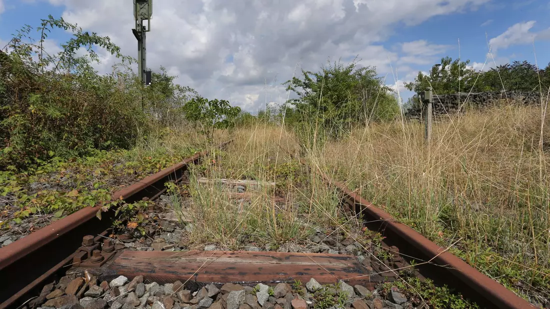 Die Union will die Nutzung von brachliegendem Bahngelände erleichtern. (Archivbild) - Bild: Karl-Josef Hildenbrand/dpa