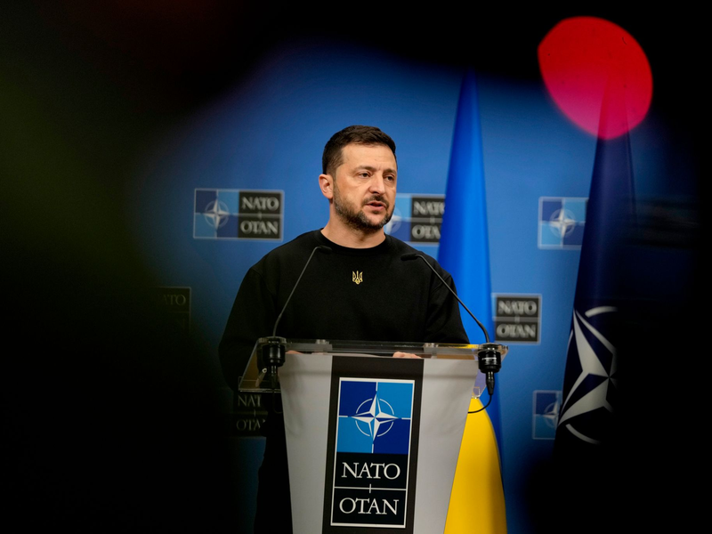 Der ukrainische Präsident Wolodymyr Selenskyj forderte schon bei öffentlichen Auftritten in Europa in diesem Monat eine Einladung zum Nato-Beitritt - bisher vergeblich. (Archivbild) - Foto: Virginia Mayo/AP/dpa