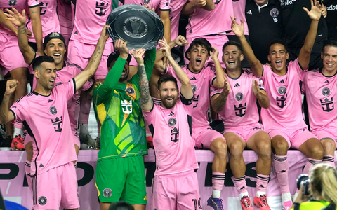 Lionel Messi (M.) führte Inter Miami zum Punkterekord. - Foto: Lynne Sladky/AP/dpa