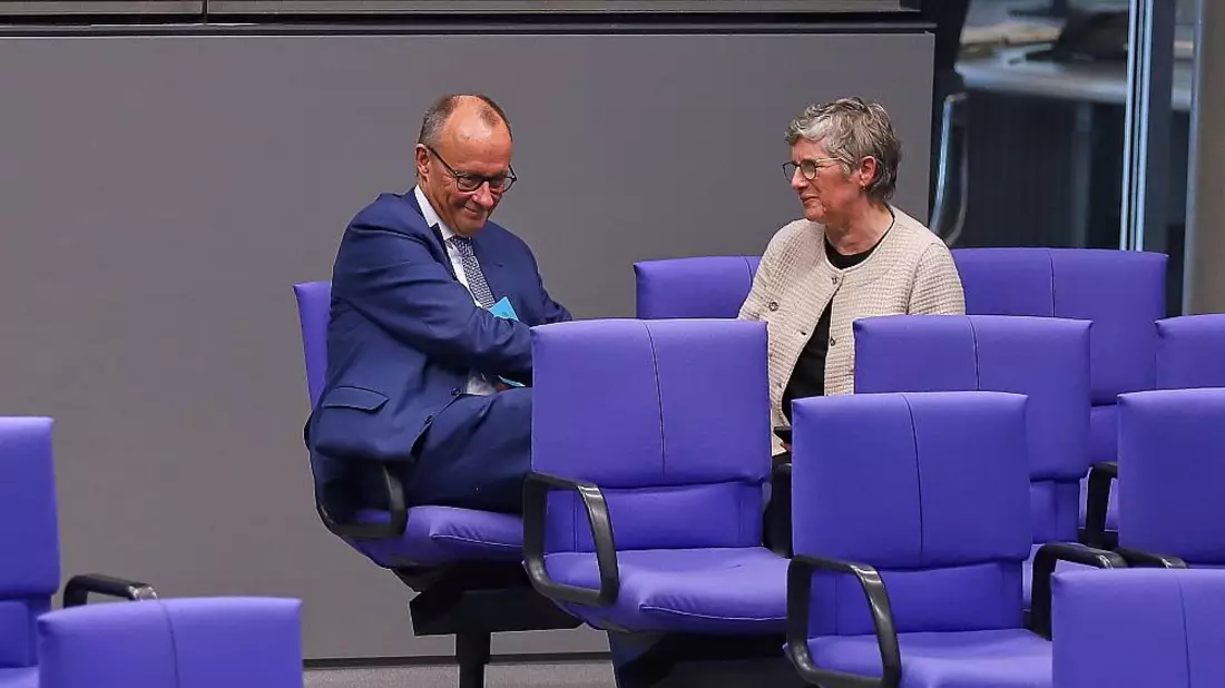 Friedrich Merz und Britta Haßelmann (Archiv) - Bild: über dts Nachrichtenagentur