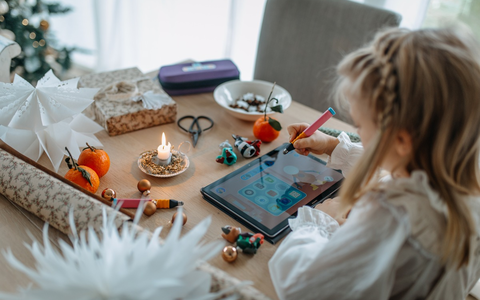 Spielerisch lernen und staunen: Die besten Weihnachtsgeschenke für Kinder - Foto: presseportal.de