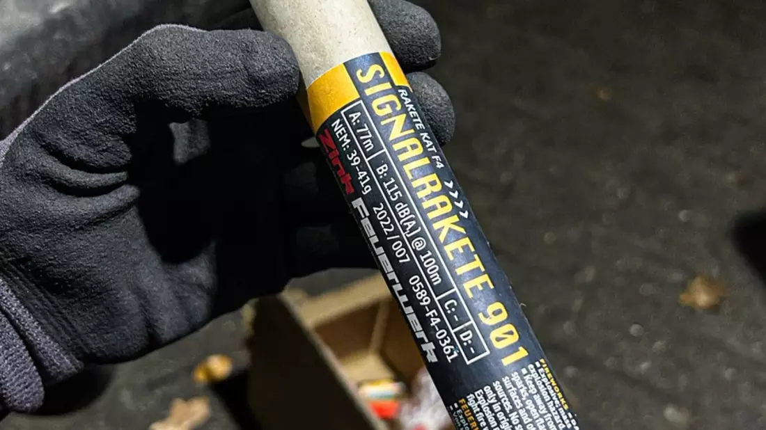 HZA-OL: ZOLL findet illegales Feuerwerk - Bild: presseportal.de