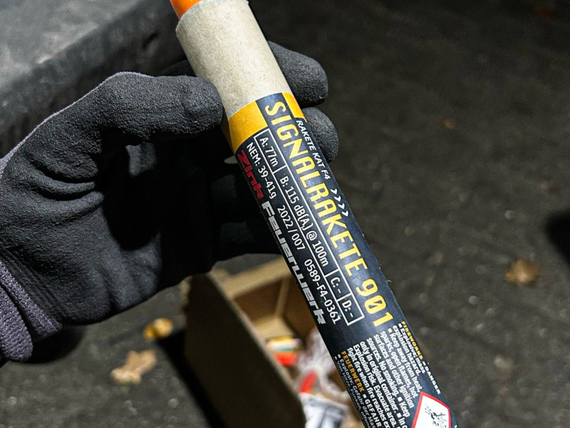 HZA-OL: ZOLL findet illegales Feuerwerk - Foto: presseportal.de