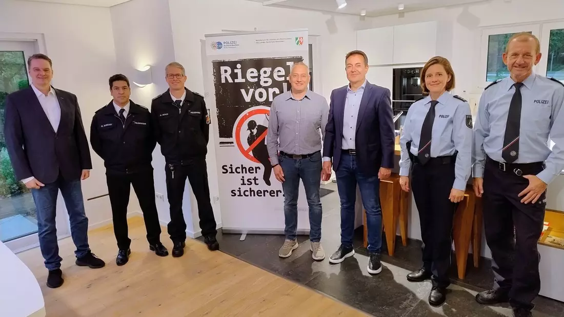 POL-PB: Beratungstag zur Einbruchsprävention - Polizei Paderborn und SmartHome Paderborn e.V. laden ein - Bild: presseportal.de
