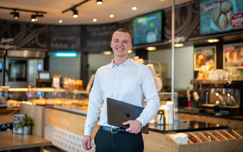 KW Media GmbH auf der südback 2024: Impulsgeber für modernes Recruiting in der Bäckereibranche - Foto: presseportal.de KW Media GmbH auf der südback 2024: Impulsgeber für modernes Recruiting in der Bäckereibranche - Foto: presseportal.de