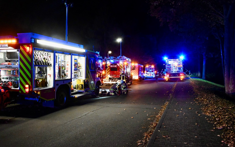 FF Olsberg: Großeinsatz durch defekte Waschmaschine - Foto: presseportal.de