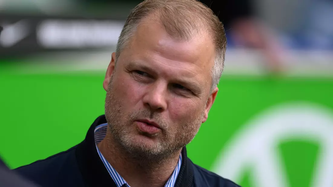 Viele seiner Spieler eilen von einem Highlight zum nächsten: VfB-Sportvorstand Fabian Wohlgemuth. - Bild: Swen Pförtner/dpa