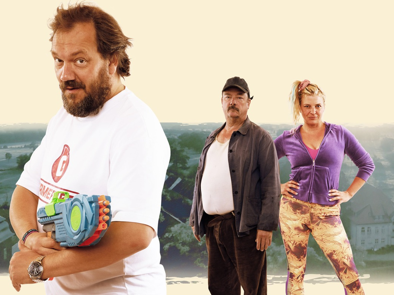 Die neue ARD-Impro-Komödie Micha denkt groß von Charly Hübner, Lars Jessen und Jan Georg Schütte | Ab 30. Oktober 2024 in der ARD Mediathek und am 1. November 2024 um 20:15 Uhr im Ersten - Foto: presseportal.de