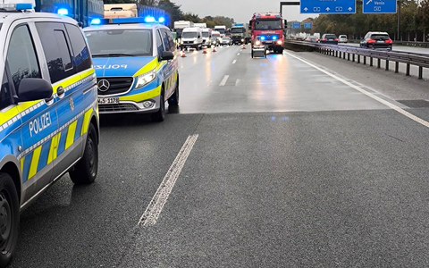 FW-OB: Verkehrsunfall auf der BAB A3: Zwei Verletzte - Foto: presseportal.de