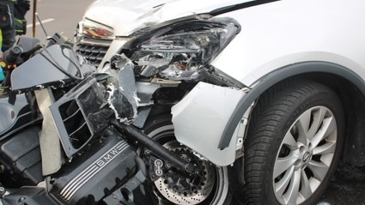 POL-DN: Motorradfahrerin übersehen - Foto: presseportal.de