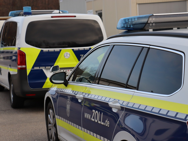 HZA-DD: Zoll geht bei bundesweiter Mindestlohnsonderprüfung gegen Schwarzarbeit vor - Foto: presseportal.de