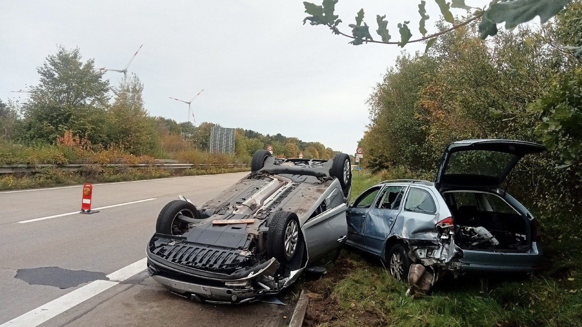 POL-CUX: Verkehrsunfall auf der BAB27 - drei Personen leicht verletzt (Lichtbild in der Anlage) - Foto: presseportal.de