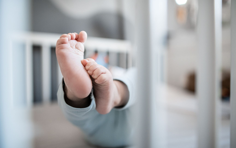 Italienische Geburtenrate bewegt sich auf Tiefststand zu. (Symbolbild) - Foto: Fabian Strauch/dpa/dpa-tmn