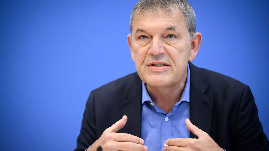 Lazzarini fordert dringend einen Waffenstillstand. - Bild: Bernd von Jutrczenka/dpa
