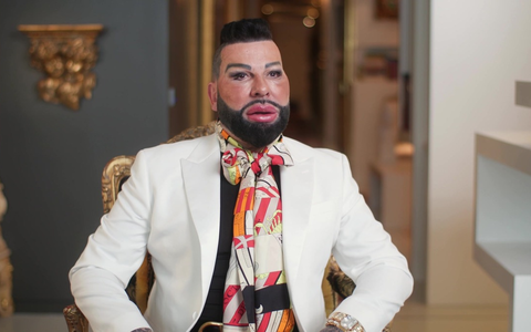 Zweite Staffel Herr Glööckler sucht das Glück / 30 Jahre Pompöös, eine spirituelle Reise nach Ägypten und ein Blick in Harald Glööcklers Vergangenheit - Foto: presseportal.de