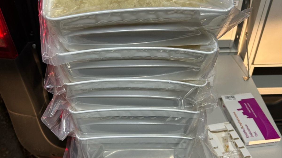 HZA-HN: Lieferwagen mit Speed an Bord - Foto: presseportal.de