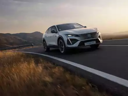 Ab sofort bestellbar: neuer PEUGEOT E-408 - Foto: presseportal.de