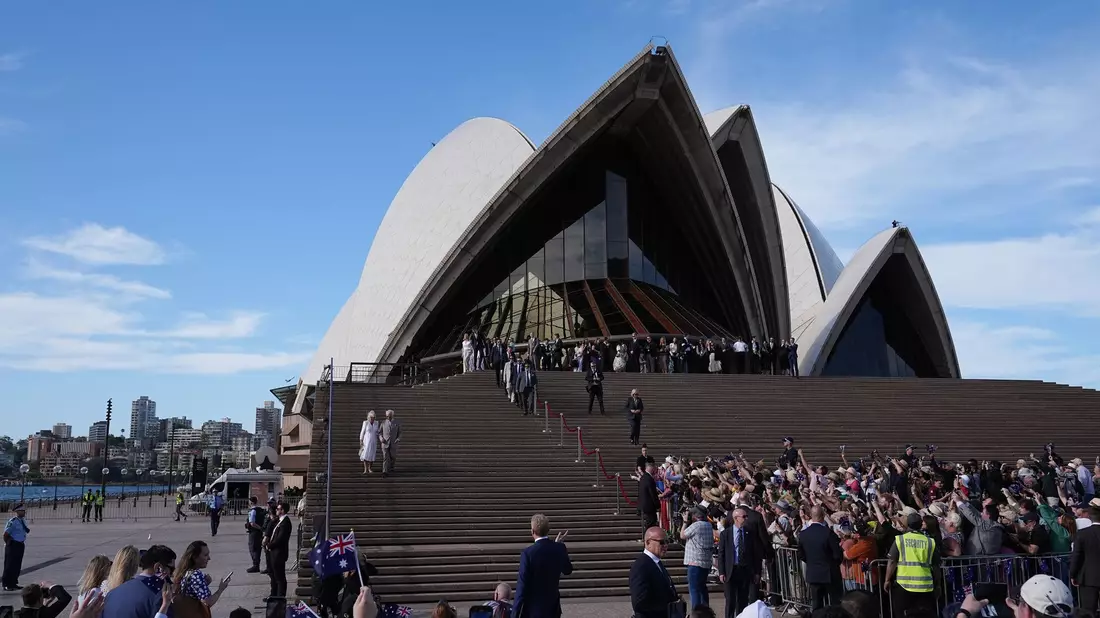 Ein Besuch am weltberühmten Opernhaus von Sydney bildete den Abschluss des offiziellen Teils der Reise. - Bild: Aaron Chown/PA Wire/dpa
