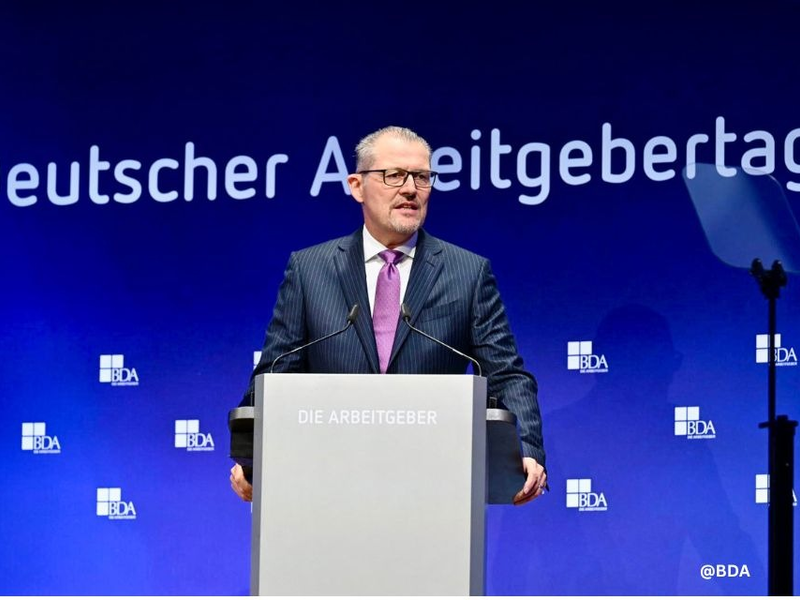 Deutschland kann das, wenn wir mit einer modernen Standortpolitik den wirtschaftlichen Riesen Deutschland wieder entfesseln, sagt Arbeitgeberpräsident Dulger auf dem Deutschen Arbeitgebertag 2024 - Foto: presseportal.de