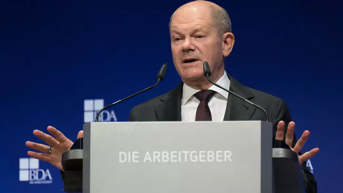 Scholz will Lieferkettengesetz stoppen - Bild: Sebastian Christoph Gollnow/dpa
