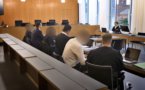 Etwas trostlos wirken die Gebäude auf dem Schlachthofareal. - Foto: Karl-Josef Hildenbrand/dpa