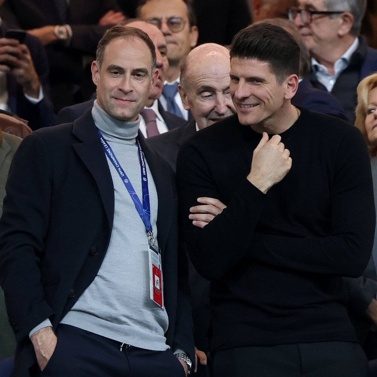 Leipziger Chefetage: Oliver Mintzlaff und Mario Gomez (r.). - Foto: Jan Woitas/dpa