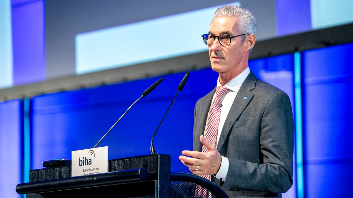 Mitgliederversammlung der Bundesinnung der Hörakustiker in Hannover: Fachkräftesicherung und neue Technologien im Fokus - Foto: presseportal.de