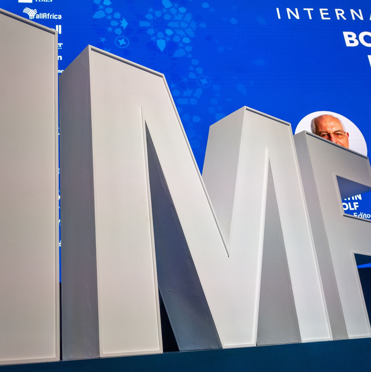 Der IWF legt regelmäßig seine Prognose für die Weltwirtschaft vor. (Archivbild) - Foto: Christophe Gateau/dpa