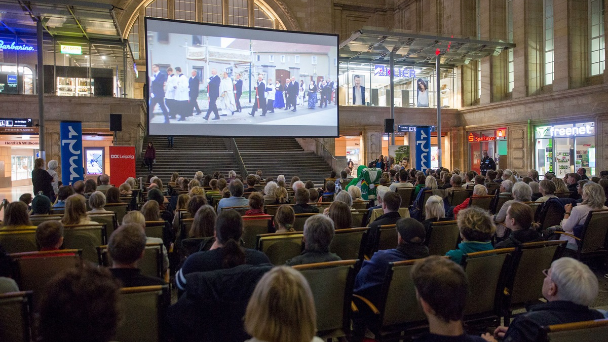 DOK Leipzig 2024: Einladung zum MDR-Tag mit Special Screening - Foto: presseportal.de