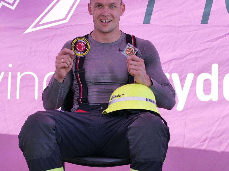 FW Dinslaken: Dinslakener Feuerwehrmann bei Feuerwehrwettkämpfen in Nashville - Foto: presseportal.de