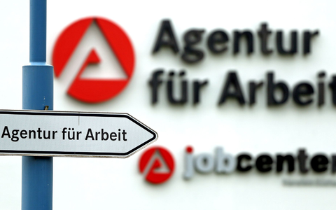 Die Jobcenter sollen härter vorgehen, wenn Bürgergeld-Empfänger etwa regelmäßig Termine nicht wahrnehmen. (Archivbild) - Foto: Jan Woitas/dpa