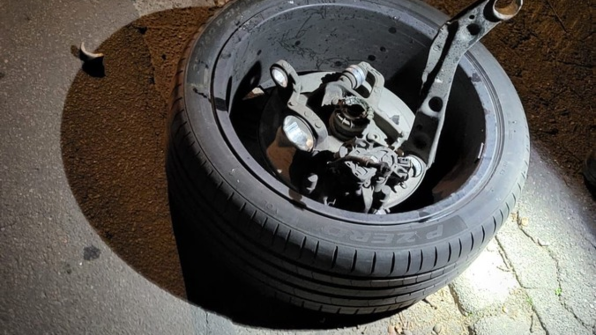 FFW Fredenbeck: Zwei Verkehrsunfälle gleichzeitig auf K1 in Fredenbeck - Foto: presseportal.de