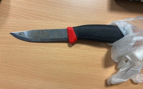 BPOL NRW: Nach Angriff: Bundespolizei stellt Messer sicher - Foto: presseportal.de