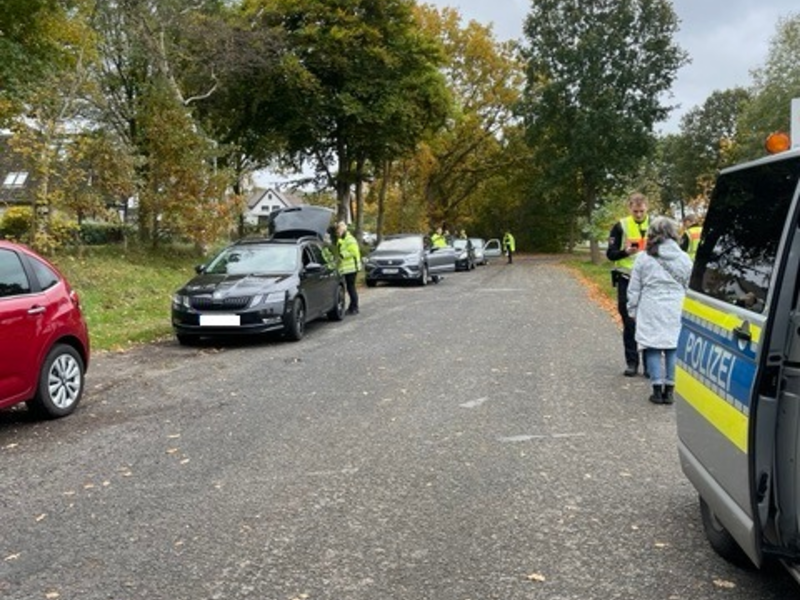 POL-CUX: Bekämpfung von Hauptunfallursachen - Nach Schwerpunktkontrollen des Kommissariats Geestland am 21 und 22 Oktober 2024 durften einige Fahrzeugführer ihre Fahrt nicht fortsetzen - Foto: presseportal.de