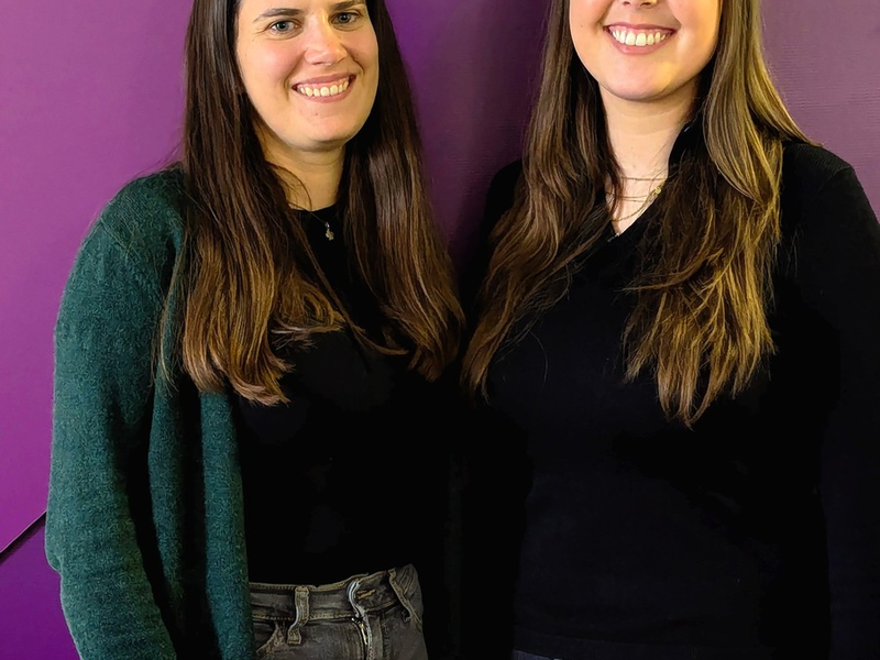 Neuzugänge bei der Radiozentrale: Natalia Duda besetzt die Stelle als Referentin Kommunikation & Projektmanagement und Katharina Wöstemeyer ist Managerin für die Marketingkommunikation - Foto: presseportal.de