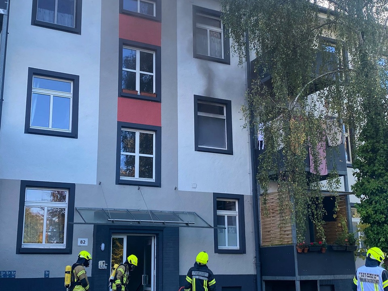 FW-DT: Zimmerbrand in der Lemgoer Straße - Foto: presseportal.de