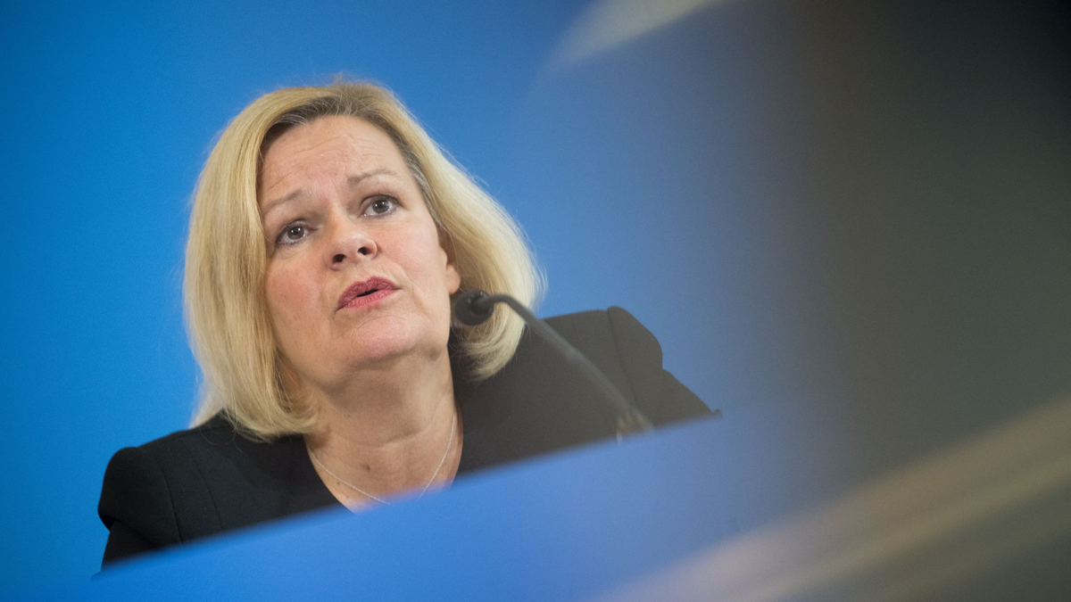 Bundesinnenministerin Nancy Faeser (SPD) will bei der Bundestagswahl 2025 ihren Hut in den Ring werfen. (Archivbild) - Foto: Sebastian Gollnow/dpa